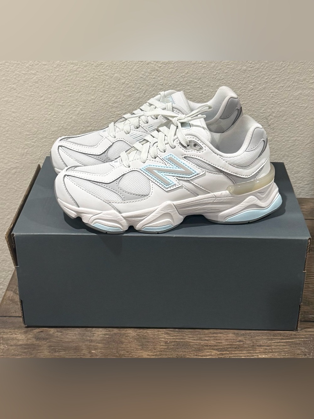 New Balance 9060 Shoes Kids 5.5 /Womens 7 Grey blue Mesh Casual Sneaker NIB